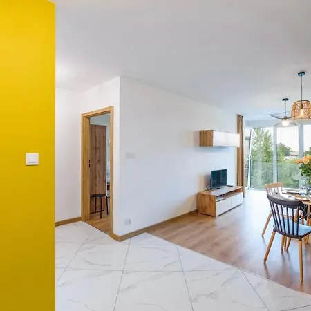 Apartament Sun 30h Z Garażem Perłowa Przystań-holiday *